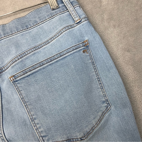 Madewell 10” High-Rise Skinny Crop Raw Hem. Style# NI913. Size 31. Light Wash. - Picture 7 of 11